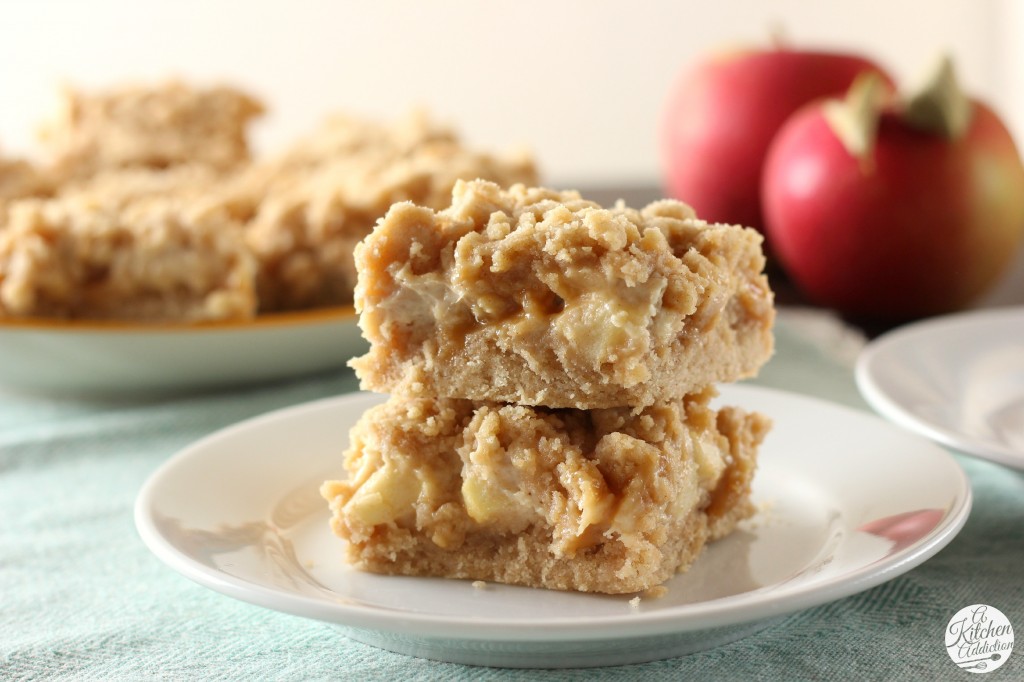 Caramel Apple Snickerdoodle Cheesecake Bars - A Kitchen Addiction