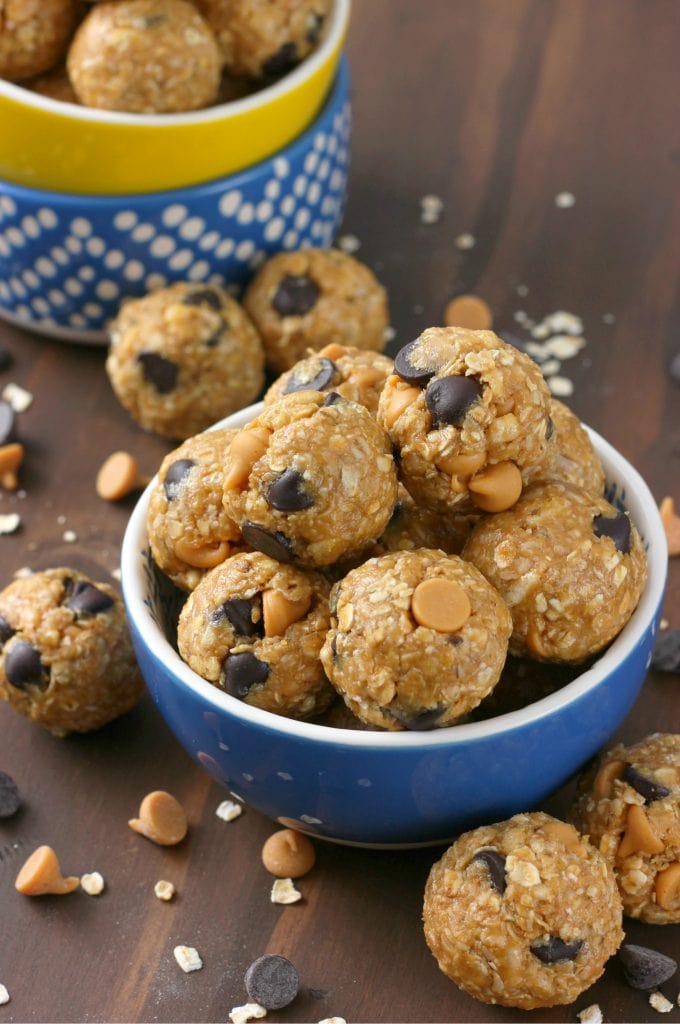 Chocolate Chip Granola Bites