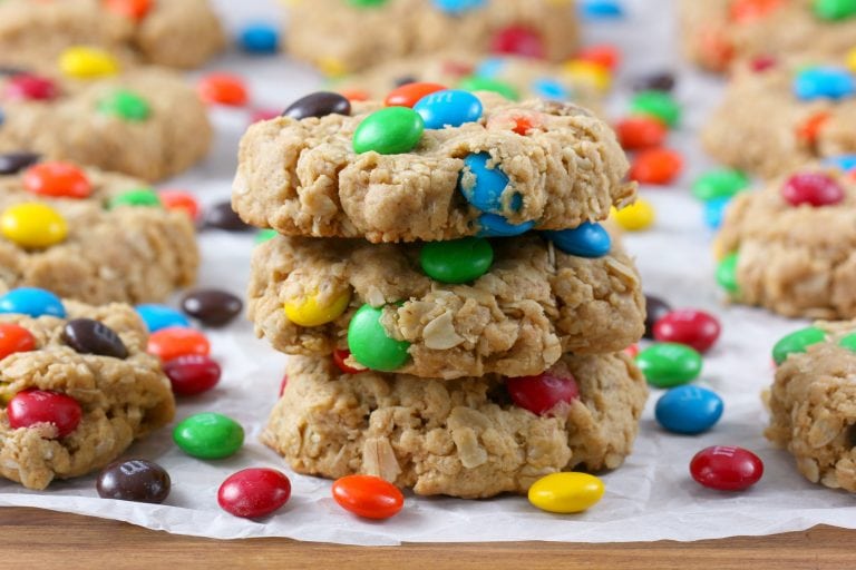 M+m Peanut Butter Oatmeal Cookies - A Kitchen Addiction