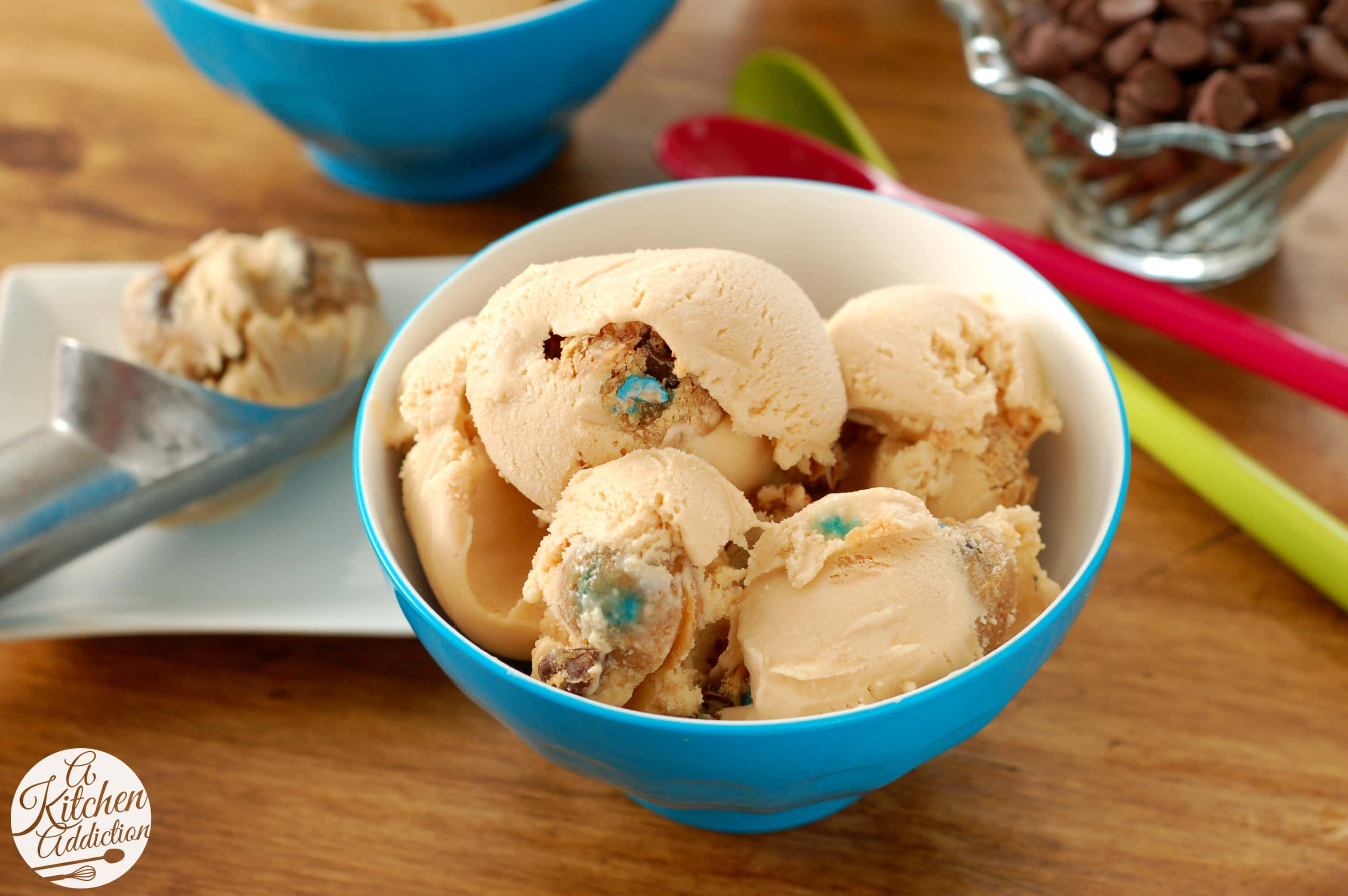 You can now get peanut butter M&M ice cream and we can't wait to