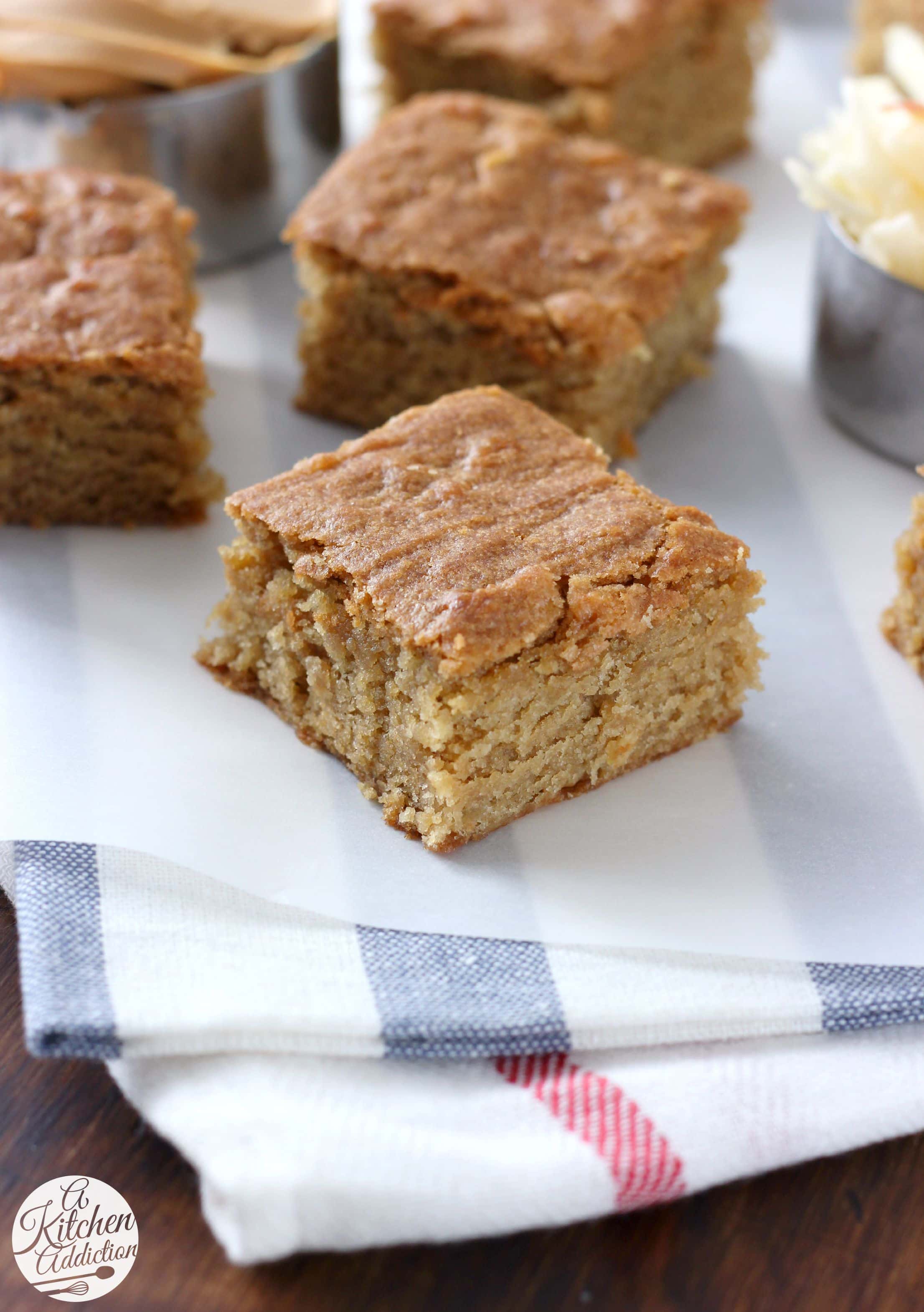 Chewy Peanut Butter Apple Bars - A Kitchen Addiction