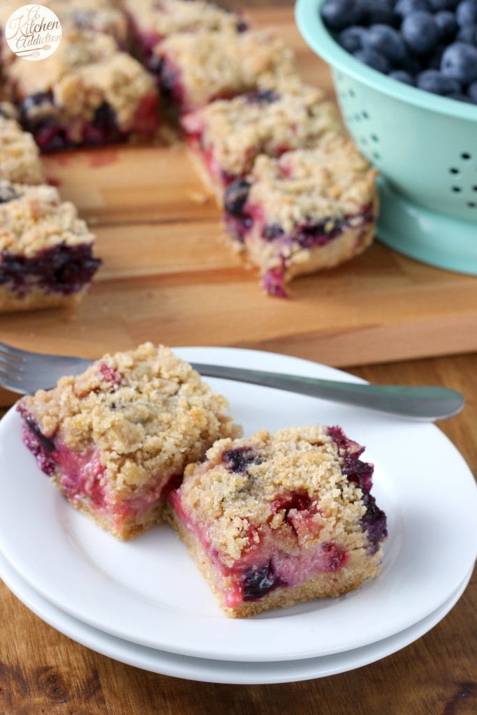 Strawberry Blueberry Crumb Bars - A Kitchen Addiction