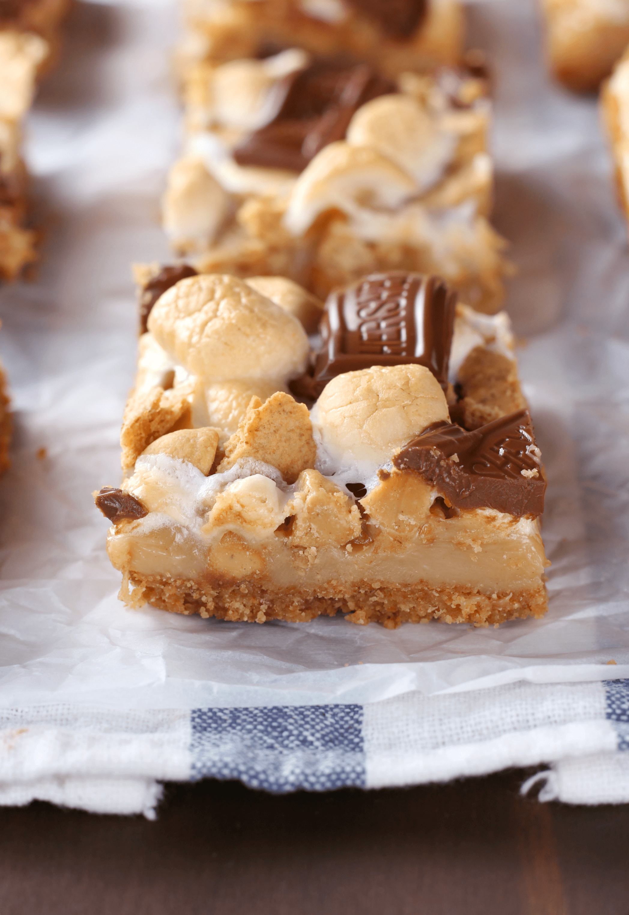 Peanut Butter S'mores Seven Layer Bars - A Kitchen Addiction