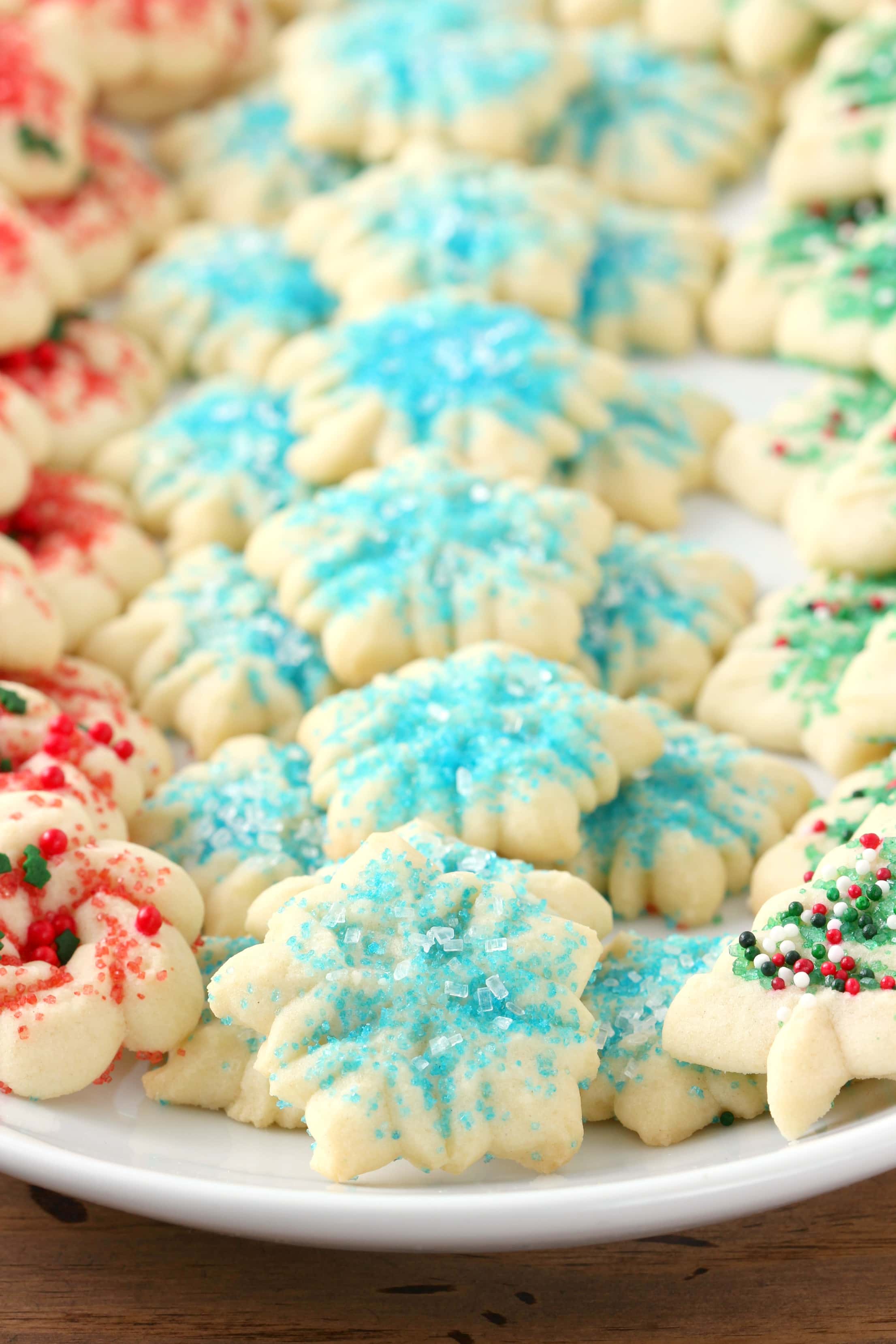 15 Easy Christmas Cookie Recipes - A Kitchen Addiction