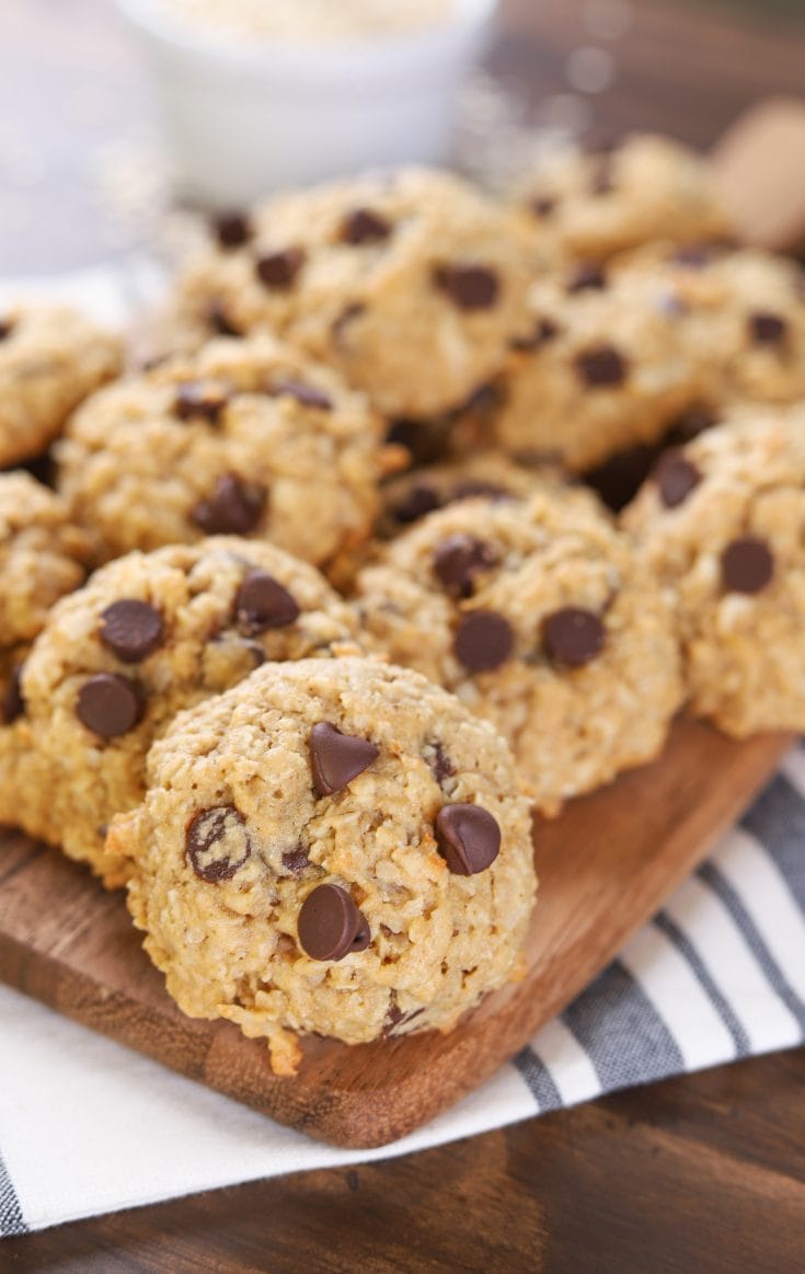Coconut Chocolate Chip Honey Oatmeal Cookies {Whole Wheat} - A Kitchen ...