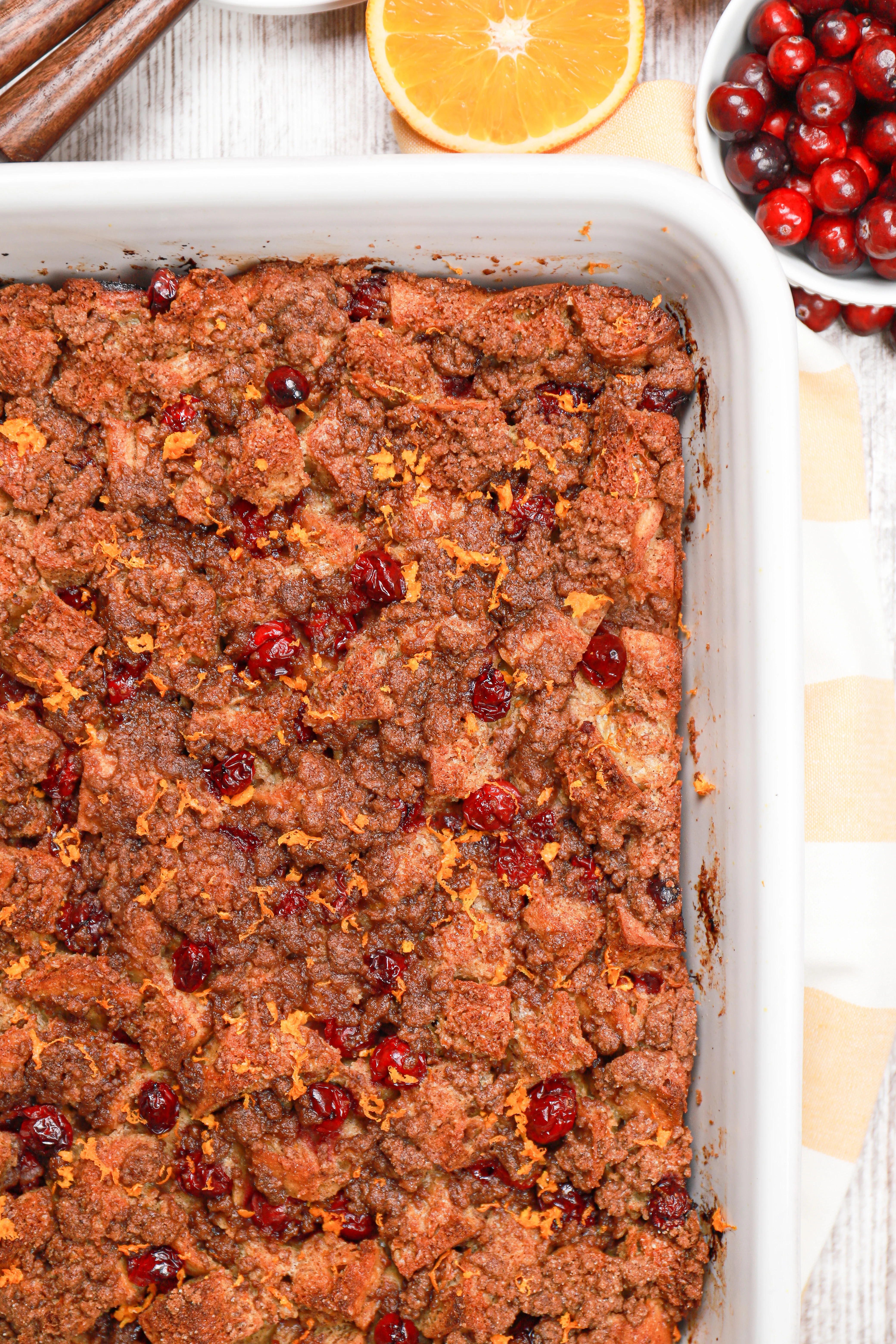 https://www.a-kitchen-addiction.com/wp-content/uploads/2021/11/cranberry-orange-french-toast-bake-vert-above.jpg.webp